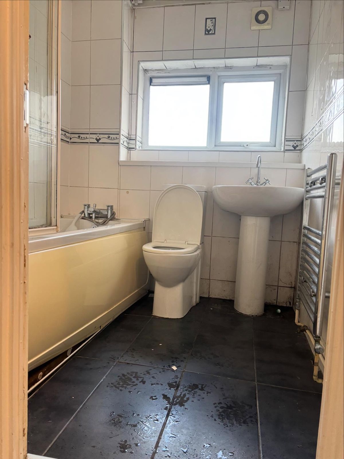 A dated bathroom before work starts